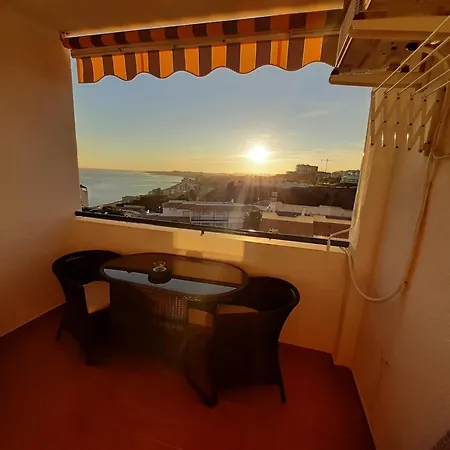 Piso Moderno Con Vistas Al Mar *