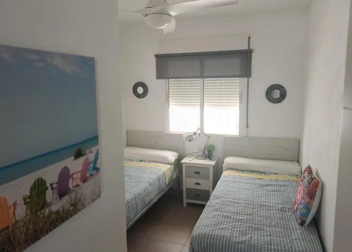 Piso Moderno Con Vistas Al Mar * Málaga